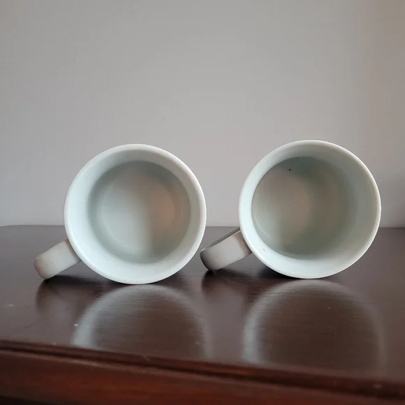 Vintage Otagiri Japan Blue Floral Stoneware Mugs, Set of 2 - Picture 4 of 5